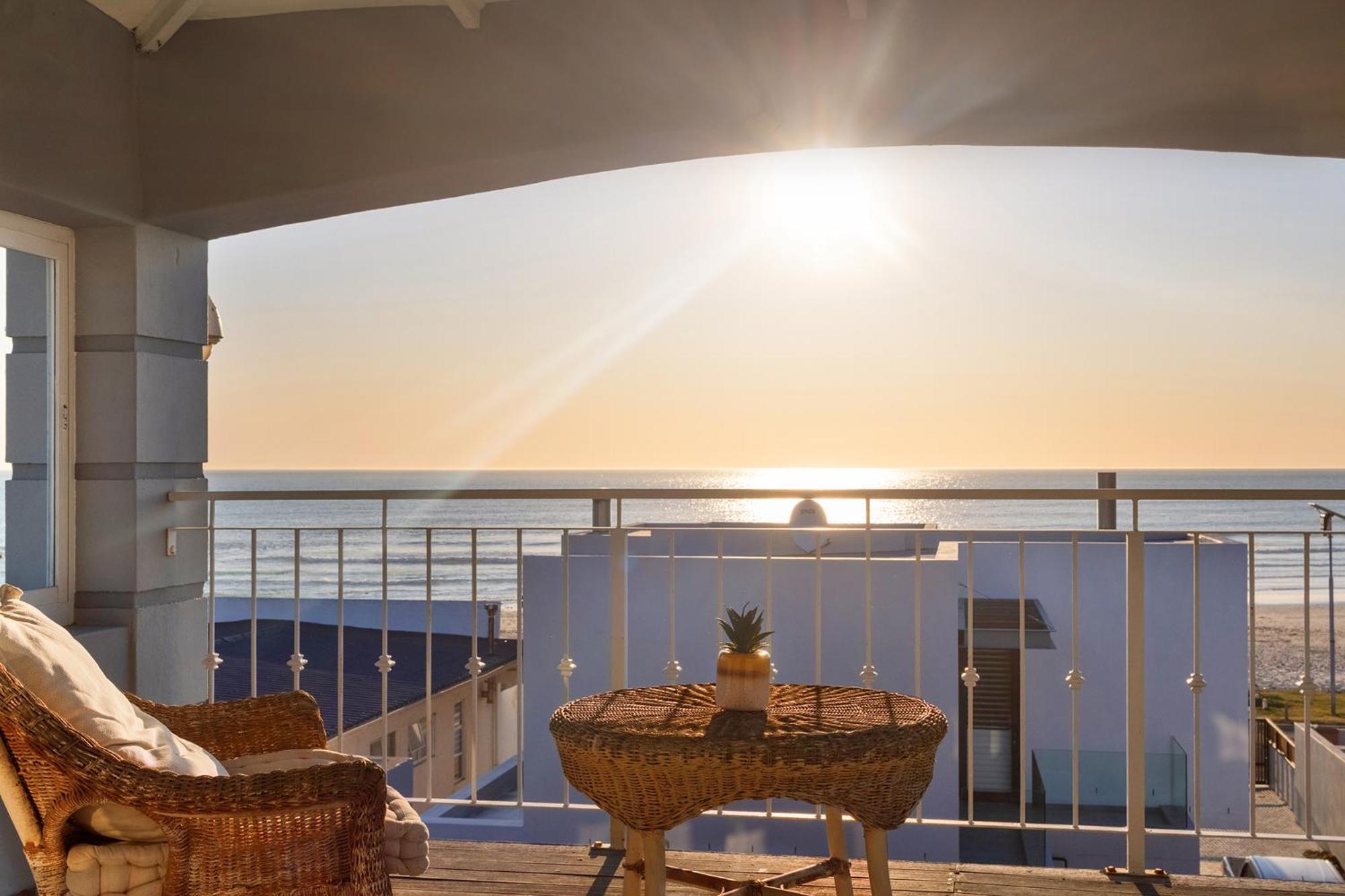 The Sandcastle Guesthouse - Melkbosstrand Esterno foto
